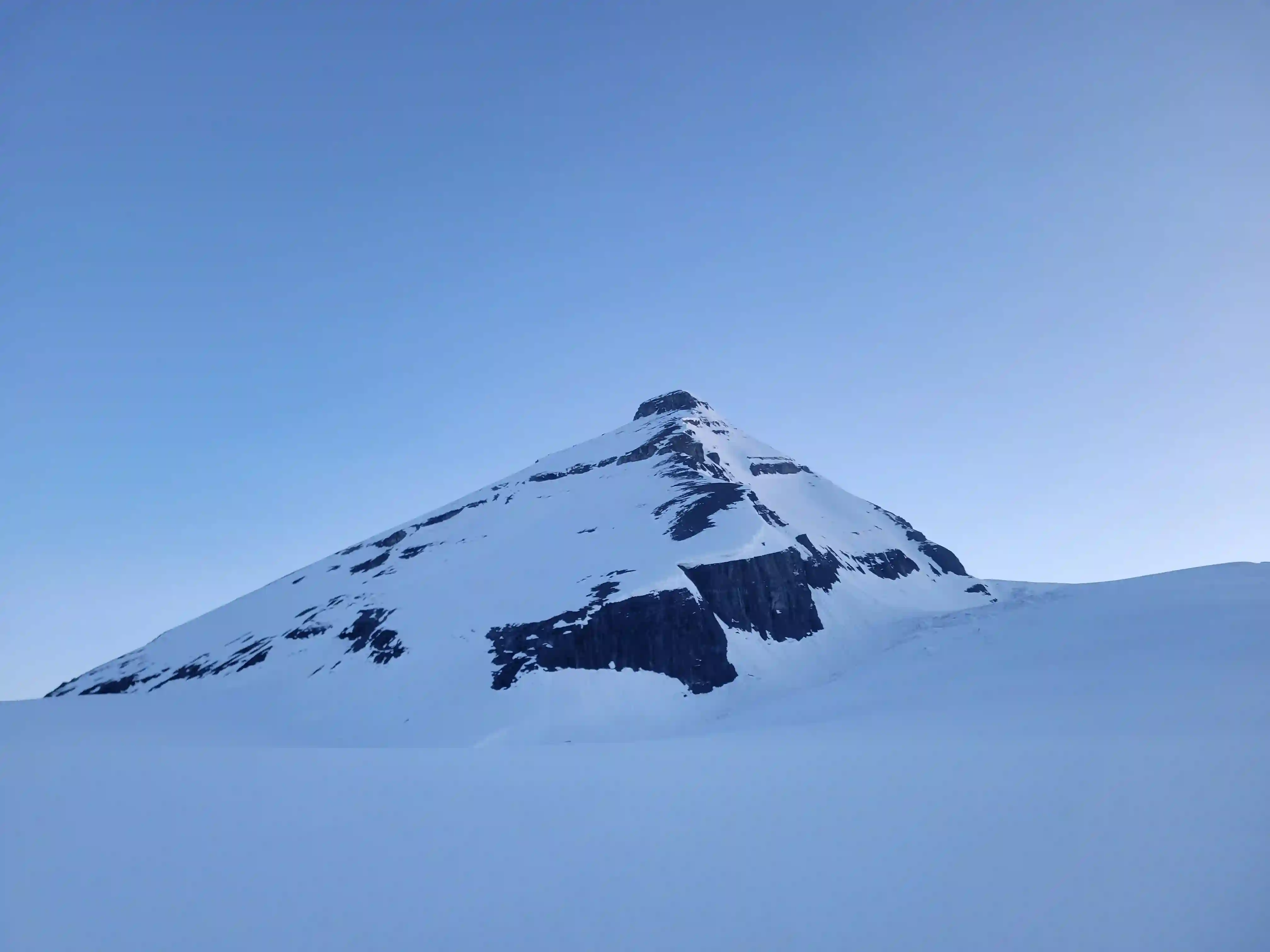 Mount King Edward image 15
